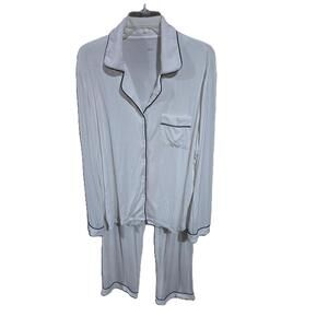 White 2-Piece Pajama Set With Black Trim. Womens Size XXL